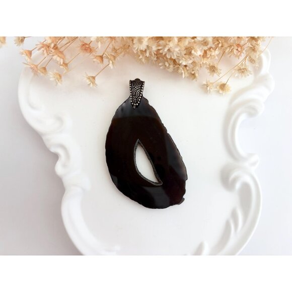 Rich Brown Sliced Agate Geode Crystal Freeform Silver Toned Vintage Pendant - Picture 12 of 13